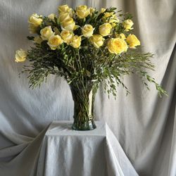 3 dozen yellow roses