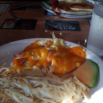 Jeffrey's Restaurant - a plate of food on a table - Breakfast & Brunch Near Me - Marquette, Michigan