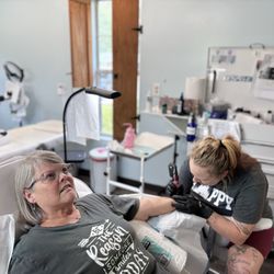 Steele Ink Studios - My friend saying that it doesn't hurt