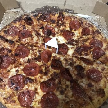 Hungry Howie's Pizza - Bacon and Pepperoni pizza with garlic n herb & butter cheese crust - Pizza Near Me - Lakewood, Ohio Hungry Howie's Pizza - Bacon and Pepperoni pizza with garlic n herb & butter cheese crust - Pizza Near Me - Lakewood, Ohio
