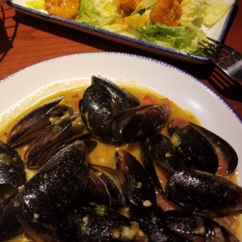 Red Lobster - Mussels and sweet chili shrimp - Seafood Near Me - Omaha, Nebraska