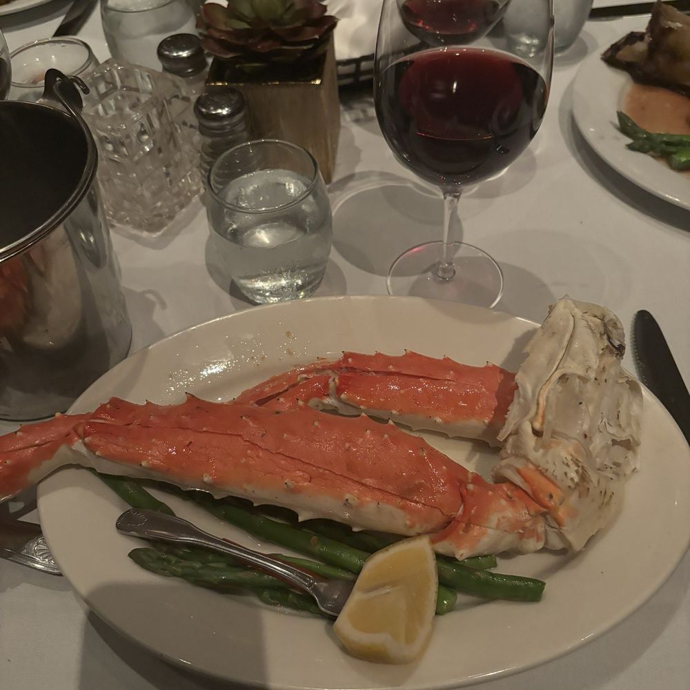 Dal Rae Restaurant - Alaskan King Crab legs! - Steakhouses Near Me - Pico Rivera, California Dal Rae Restaurant - Alaskan King Crab legs! - Steakhouses Near Me - Pico Rivera, California
