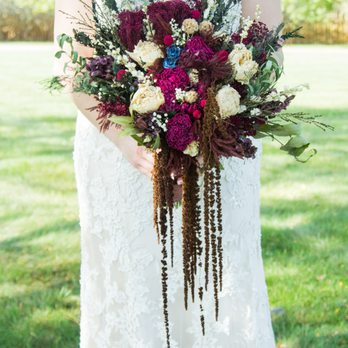 XOXO Florals & Wine - Florists Near Me - Newark, Ohio