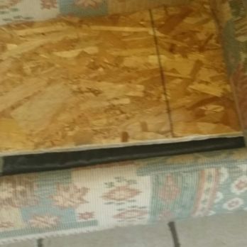 SageBrush Inn - Plywood under cushions in couch. - Hotels Near Me - Tombstone, Arizona