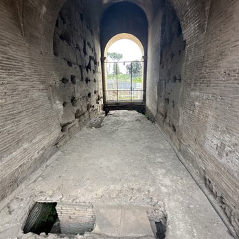 Colosseum - Landmarks & Historical Buildings Near Me - Rome, RM Colosseum - Landmarks & Historical Buildings Near Me - Rome, RM