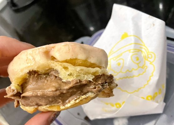 Beard Papa's by null