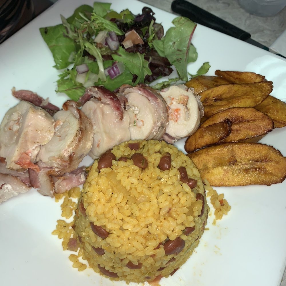 Stuffed chicken with shrimp and plantains