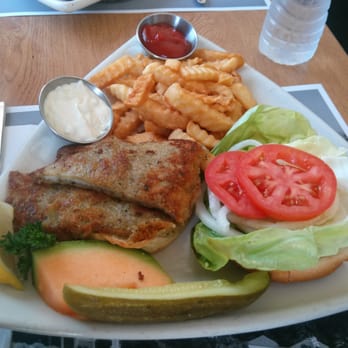 Steve's Steakhouse - Calamari sandwich - Steakhouses Near Me - Avalon, California