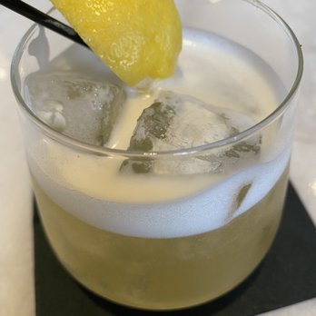 Grand Met - Whiskey sour - New American Near Me - Dallas, Texas