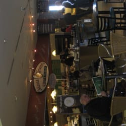Mama Gratti's Deli & Bakery