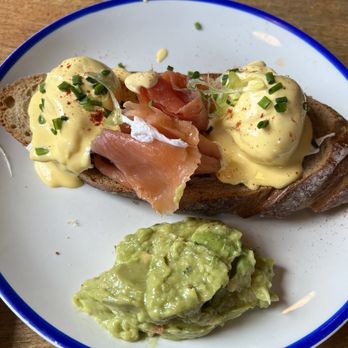 George Street Social - Eggs Royale - Cocktail Bars Near Me - Oxford, OXF George Street Social - Eggs Royale - Cocktail Bars Near Me - Oxford, OXF