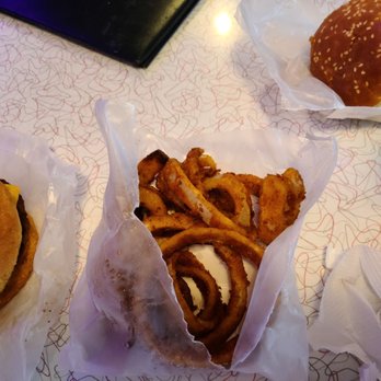 Wright's Dairy Rite - Excellent onion rings! - Ice Cream & Frozen Yogurt Near Me - Staunton, Virginia