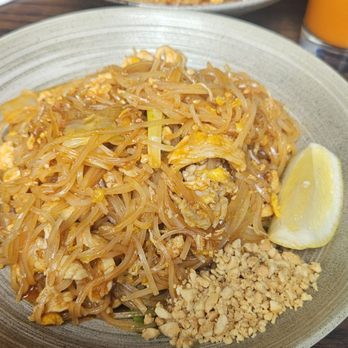 MISC - Pad thai - Thai Near Me - Brooklyn, New York
