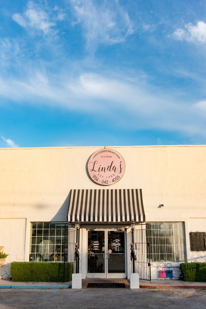 LINDA’S CAKES & DESSERTS SPECIALTY SHOP near you at 444 W Elizabeth St