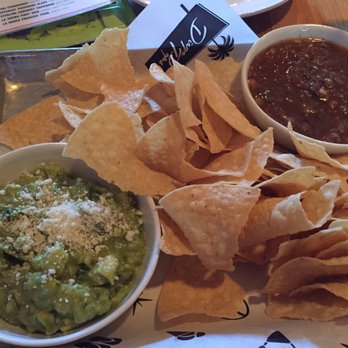 Diego Pops - Guacamole and Salsa - Cocktail Bars Near Me - Scottsdale, Arizona