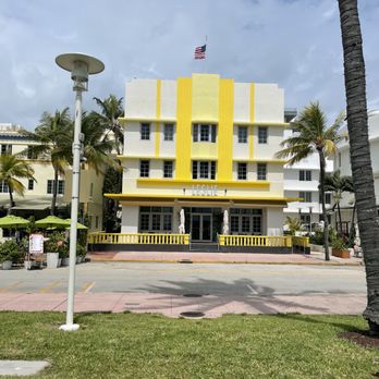 Leslie Hotel - Hotels Near Me - Miami Beach, Florida Leslie Hotel - Hotels Near Me - Miami Beach, Florida