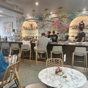 Pour and Decor - Coffee & Tea Near Me - St. Petersburg, Florida
