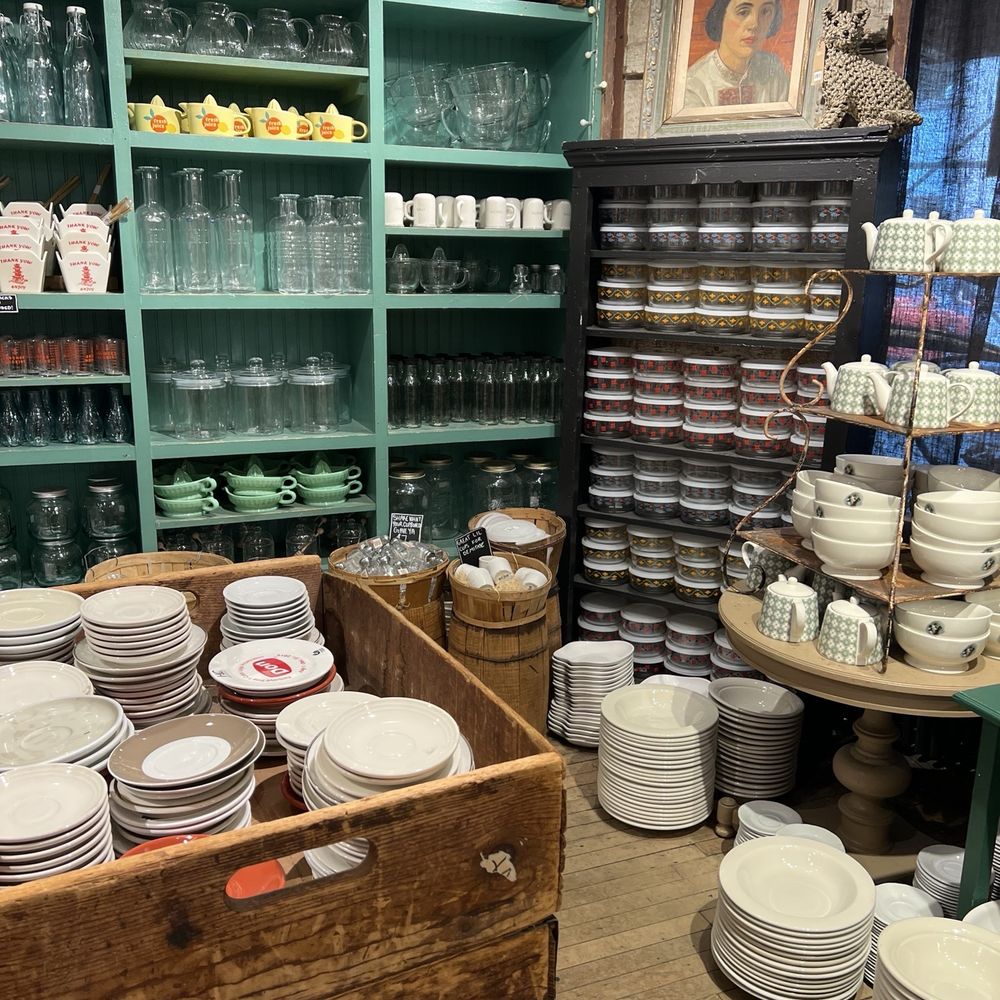 Fishs Eddy - Home Decor Near Me - New York, New York Fishs Eddy - Home Decor Near Me - New York, New York