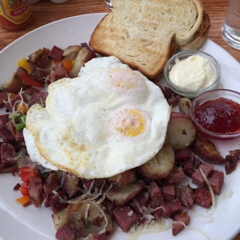 Simple Cafe - Corned beef hash with eggs medium, white toast and fresh made butter and strawberry jelly - Breakfast & Brunch Near Me - Lake Geneva, Wisconsin