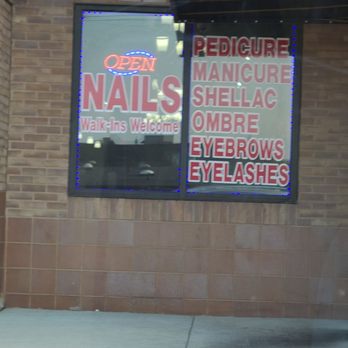Lina Nails Salon - Sign saying open when evidently they aren't!!! - Nail Salons Near Me - Eastpointe, Michigan