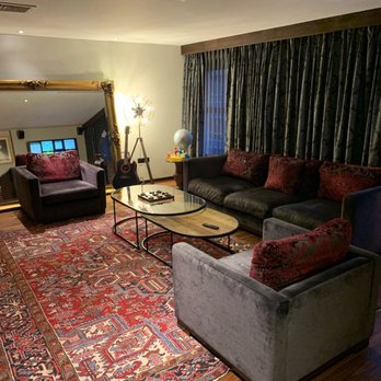 The Twelve Hotel - Bedroom through to living room - Hotels Near Me - Barna Village, G