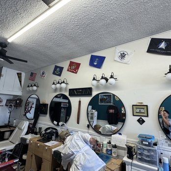 Scuttlebutt Barber Shop - Barbers Near Me - Lakeside, California Scuttlebutt Barber Shop - Barbers Near Me - Lakeside, California