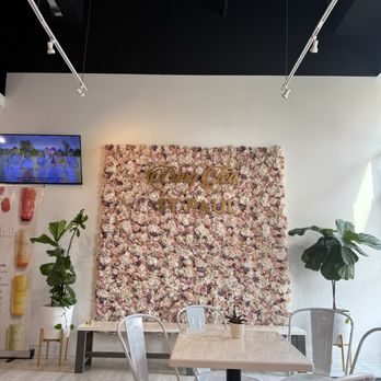 Ding Tea St. Paul - Bubble Tea Near Me - Saint Paul, Minnesota