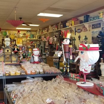 Westside Country Store - As you walk in. Decked out for the holidays. 12.14.19 - Farmers Market Near Me - Firebaugh, California Westside Country Store - As you walk in. Decked out for the holidays. 12.14.19 - Farmers Market Near Me - Firebaugh, California
