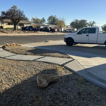 2Green Landscapes - Walkway installation - Landscaping Near Me 2Green Landscapes - Walkway installation - Landscaping Near Me