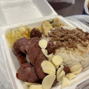 Corner Beef Noodle House - Taiwanese Sausage Plate. - Taiwanese Near Me - El Monte, California Corner Beef Noodle House - Taiwanese Sausage Plate. - Taiwanese Near Me - El Monte, California