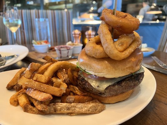 Craftsman Wood Grille & Tap House by null