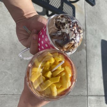 Manantial Restaurante Salvadoreño - Mangoniada and ice cream rolls - Salvadoran Near Me - Lancaster, California Manantial Restaurante Salvadoreño - Mangoniada and ice cream rolls - Salvadoran Near Me - Lancaster, California