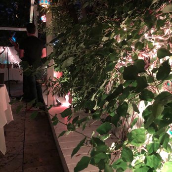 Babylon - Improvised date night - Mediterranean Near Me - Miami Beach, Florida Babylon - Improvised date night - Mediterranean Near Me - Miami Beach, Florida
