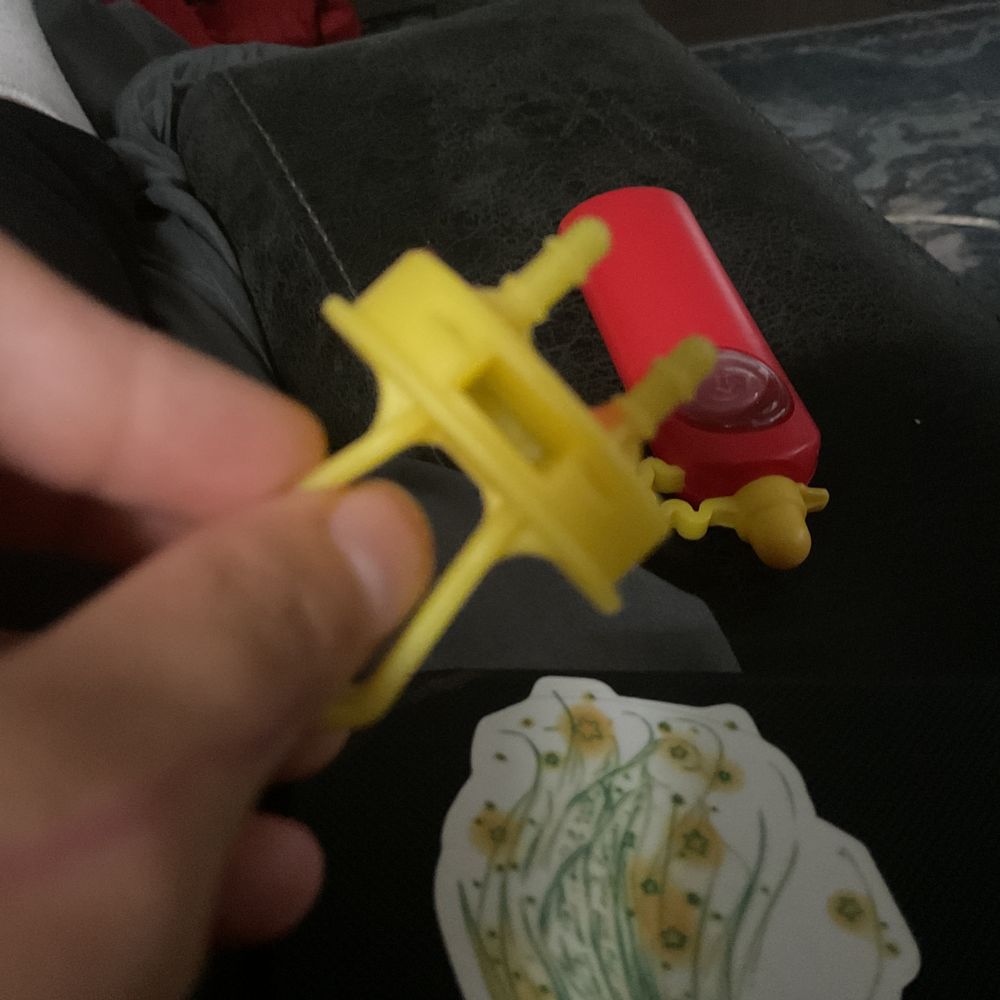 Food Lion - Clover - a person's hand holding a piece of plastic - Grocery Near Me - Clover, South Carolina Food Lion - Clover - a person's hand holding a piece of plastic - Grocery Near Me - Clover, South Carolina