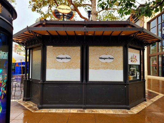 Häagen-Dazs Ice Cream Shops by null
