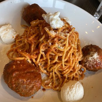 Twisted Tavern - Spaghetti and meatballs in a spicy tomato sauce - American Near Me - Arnold, Missouri Twisted Tavern - Spaghetti and meatballs in a spicy tomato sauce - American Near Me - Arnold, Missouri