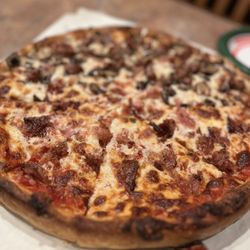 Yorkside Pizza and Restaurant - Mozzarella - Medium (14") bacon/half sausage and mushrooms