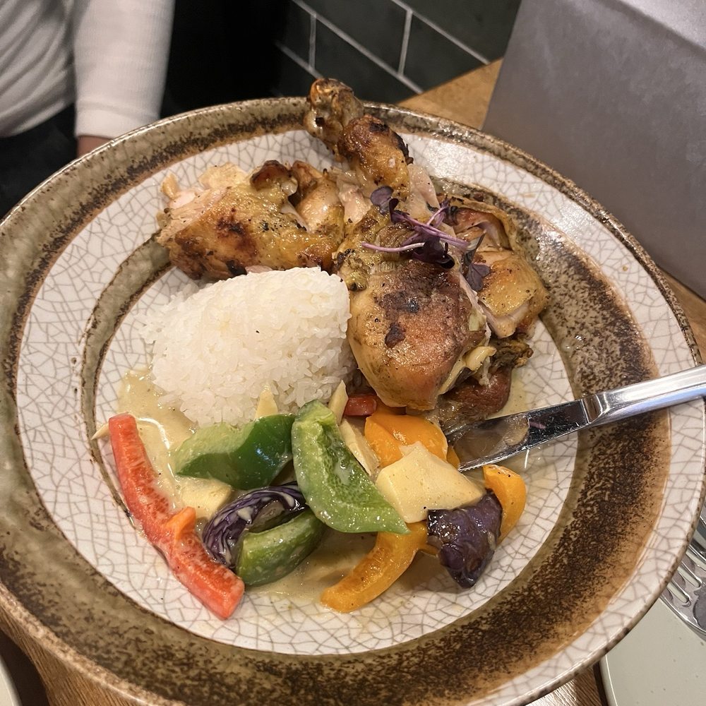 Kub kao - Green Curry Gai Yang! - Thai Near Me - Brooklyn, New York Kub kao - Green Curry Gai Yang! - Thai Near Me - Brooklyn, New York