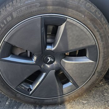 PUR Collision Center - After photo: Close up picture of my fixed pinwheel - Body Shops Near Me - Glendale, California