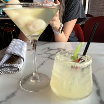 Kin Dee - Tom yum and Asia - tini - Thai Near Me - Houston, Texas Kin Dee - Tom yum and Asia - tini - Thai Near Me - Houston, Texas