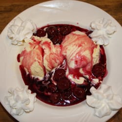 Vanilla Ice Cream with hot cheeries (Sauerkirschen)