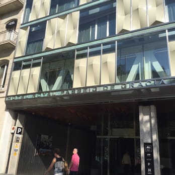 Royal - Hotels Near Me - Barcelona, B