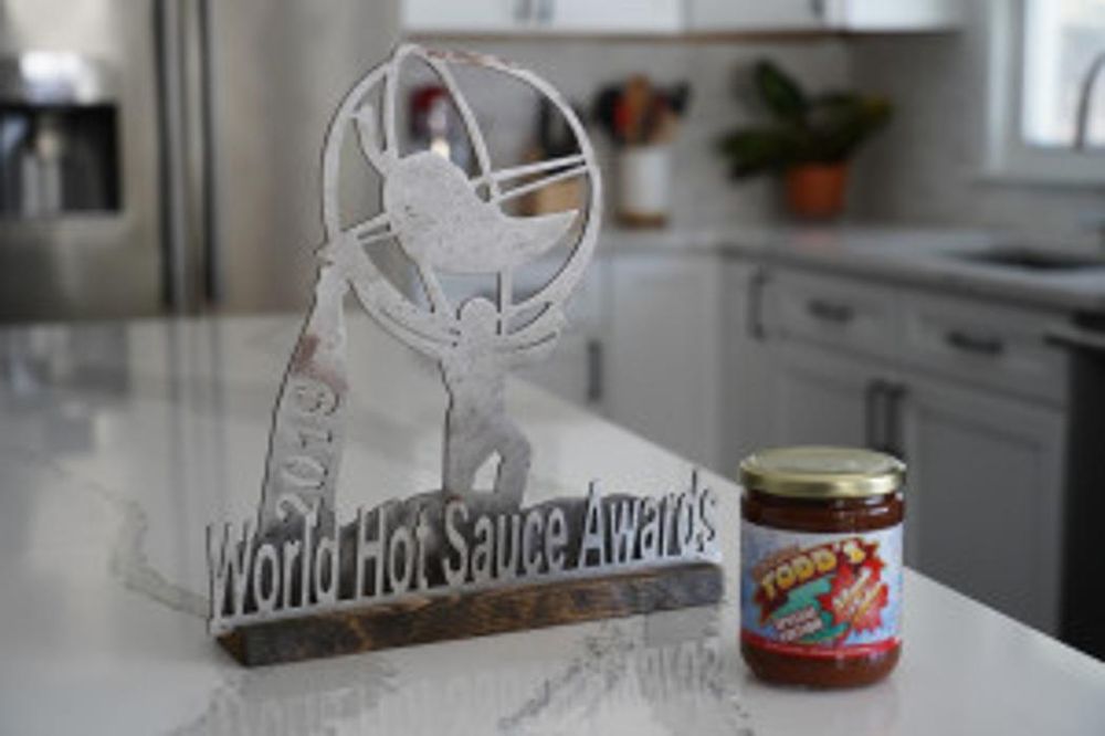 Todd's Salsa Logo