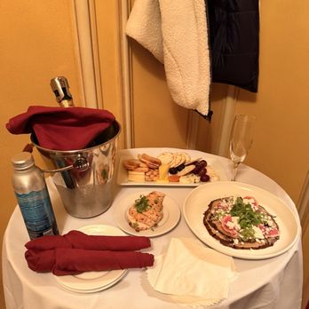 War Memorial Opera House - Portobello mushroom, side of Chicken, west coast cheese plate, and Moet Chandon Champagne bottle in our box. - Performing Arts Near Me - San Francisco, California War Memorial Opera House - Portobello mushroom, side of Chicken, west coast cheese plate, and Moet Chandon Champagne bottle in our box. - Performing Arts Near Me - San Francisco, California