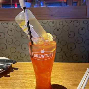 Applebee's Grill + Bar - Passion fruit spritz - American Near Me - Hicksville, New York