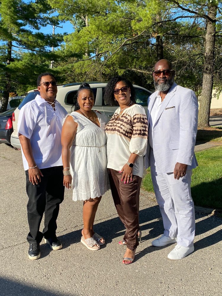 DRYCLEAN DEPOT Updated October 2024 43 Reviews 24225 Orchard Lake