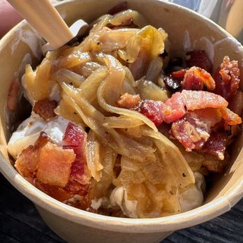 Borsch Mobile - Potato Dumplings " Vareniki " with Grilled Onion & Bacon - Russian Near Me Borsch Mobile - Potato Dumplings " Vareniki " with Grilled Onion & Bacon - Russian Near Me