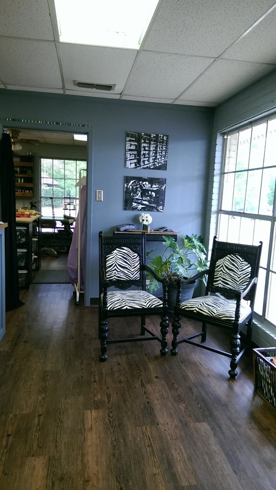 ALTERATION SHOP Updated October 2024 116 E Heritage Dr, Tyler