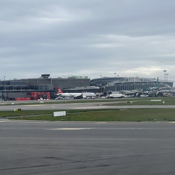 Dublin Airport - Planes again - Airports Near Me - Dublin, D