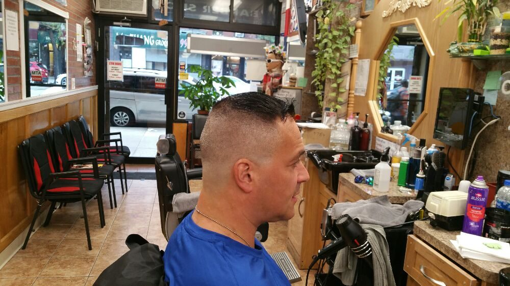 MO BARBER SHOP 23 Photos 660 10th Ave, New York, New York Barbers